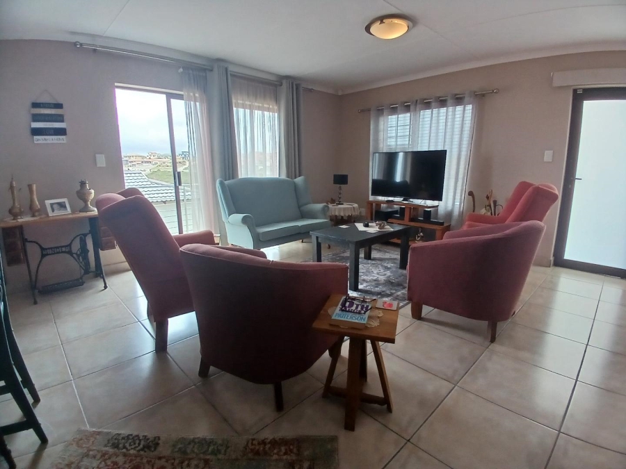 4 Bedroom Property for Sale in Seemeeu Park Western Cape
